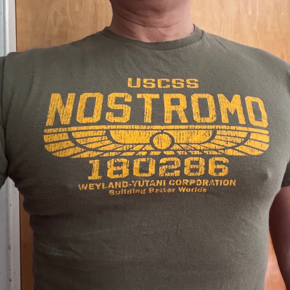 Nostromo Aliens tee size M Medium
Walend Yutani style